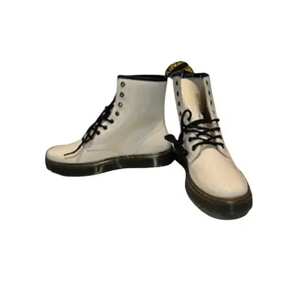 Doc Martens Zavala Platform Combat Lace Up Patent Leather Boots White Size 8 NWT - Picture 2 of 9